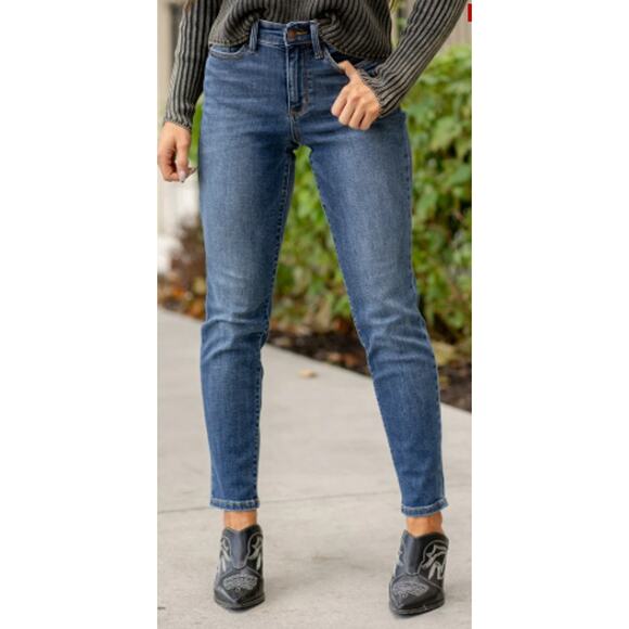 Judy Blue Women 9/29 "Huntington" Dark Wash Slim Fit Stretch Denim Jeans - Picture 1 of 7